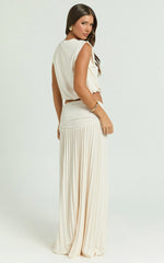 Lioness - Field of Dreams Maxi Skirt in Ivory