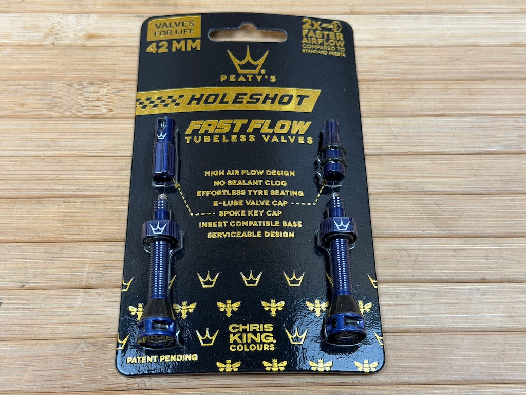 Peaty's Holeshot Fast Flow Tubeless Ventile 42mm navy blau